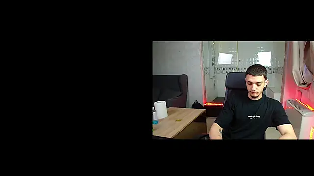 OscarGriffin online show from February 21, 5:24 am