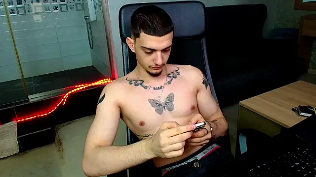 OscarGriffin online show from March 4, 5:42 am