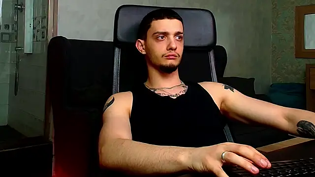 OscarGriffin online show from March 12, 1:30 pm