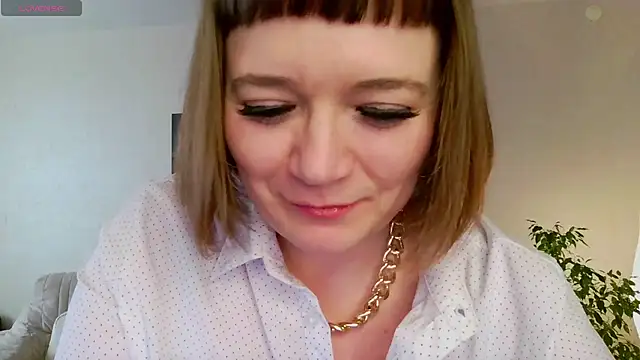 LizaMilfa online show from March 20, 11:05 am