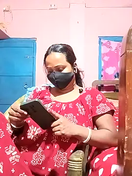 Snapshot of Sweet-jasmin chatting on February 18, 1:43 am Sweet-jasmin online show from February 18, 1:43 am