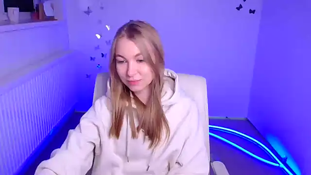 Snapshot of Dana_flowers chatting on October 11, 5:17 am Dana flowers online show from October 11, 5:17 am