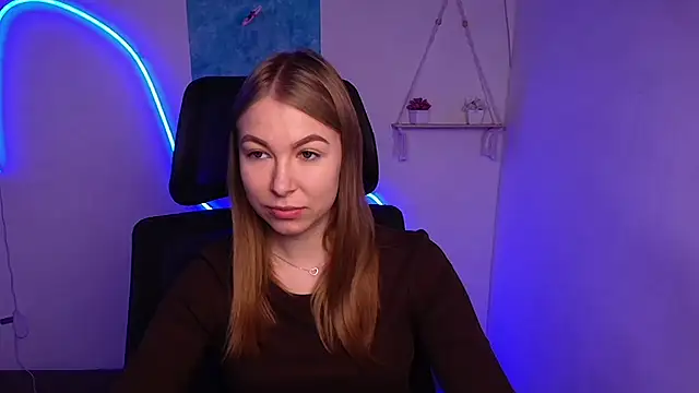 Snapshot of Dana_flowers chatting on November 5, 6:35 am Dana flowers online show from November 5, 6:35 am