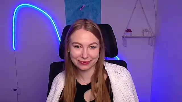 Snapshot of Dana_flowers chatting on November 10, 6:34 am Dana flowers online show from November 10, 6:34 am