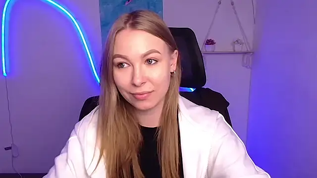 Snapshot of Dana_flowers chatting on November 12, 6:36 am Dana flowers online show from November 12, 6:36 am