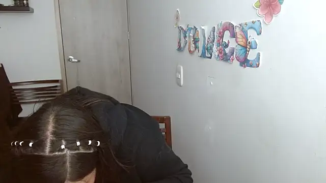 dulce  222 online show from September 11, 6:41 pm