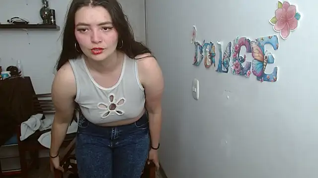 dulce  222 online show from September 15, 6:52 pm