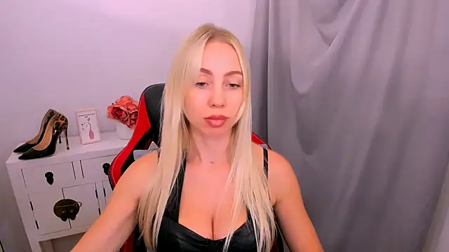 MargaritaRose online show from June 8, 3:56 pm