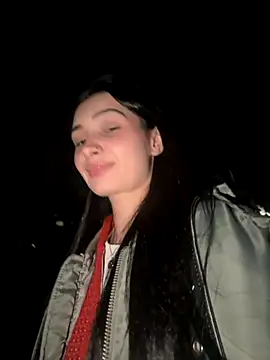 lunalovelee online show from September 30, 1:27 pm