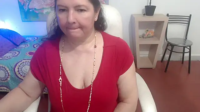 leonela 69 online show from March 11, 8:30 am