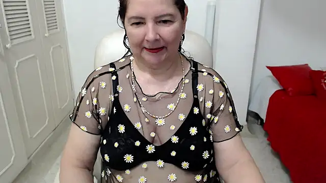 leonela 69 online show from June 11, 11:25 pm