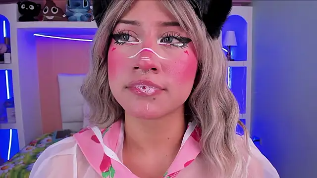 miss   megan online show from February 13, 2:07 am