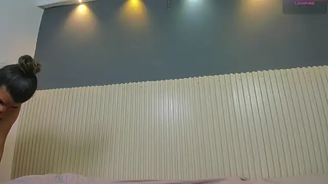 Snapshot of Aida-nicolle chatting on October 2, 10:11 am Aida-nicolle online show from October 2, 10:11 am