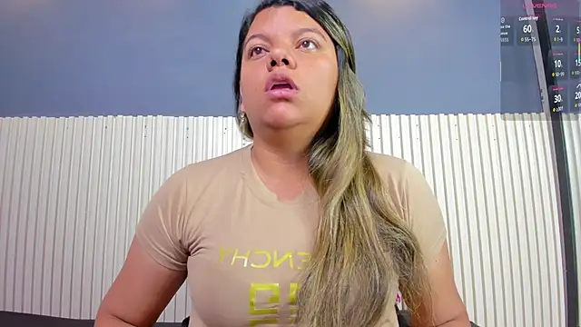 Snapshot of Aida-nicolle chatting on October 10, 11:09 am Aida-nicolle online show from October 10, 11:09 am