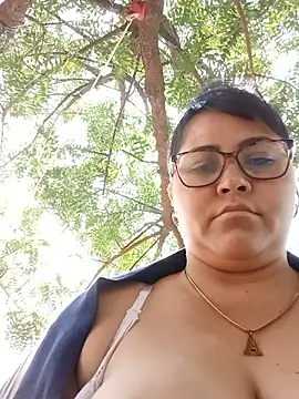 promiscuous-indecent-momm online show from February 14, 4:41 pm