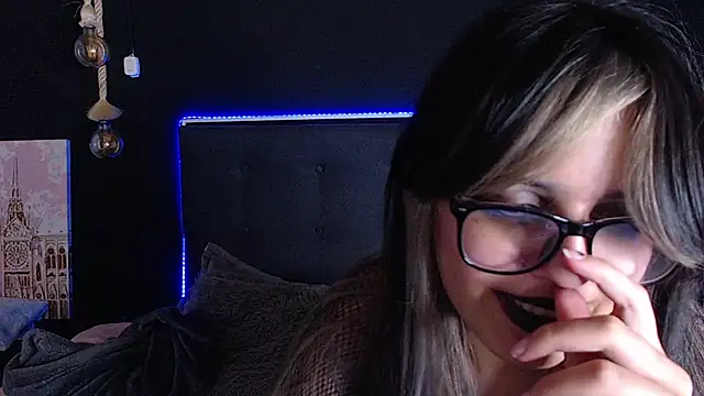 scarleth shadow online show from March 9, 7:56 am