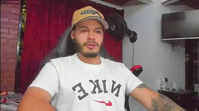 ragnar lothbrok777 online show from March 21, 2:50 am