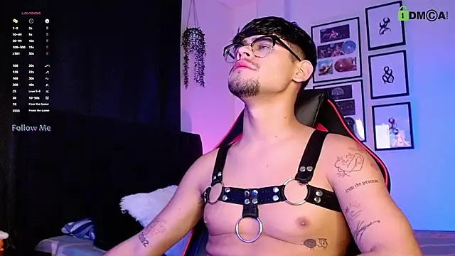 isaac-saenz online show from November 11, 10:10 pm