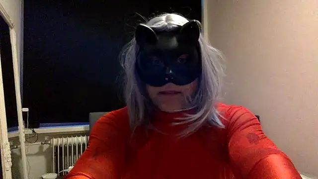 Bleueyez007 online show from February 27, 6:07 am