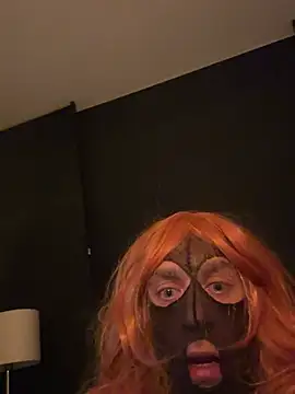 Snapshot of Bleueyez007 chatting on February 26, 1:04 am Bleueyez007 online show from February 26, 1:04 am