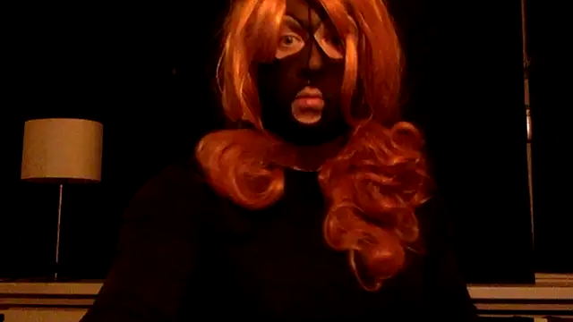 Snapshot of Bleueyez007 chatting on March 15, 11:00 pm Bleueyez007 online show from March 15, 11:00 pm