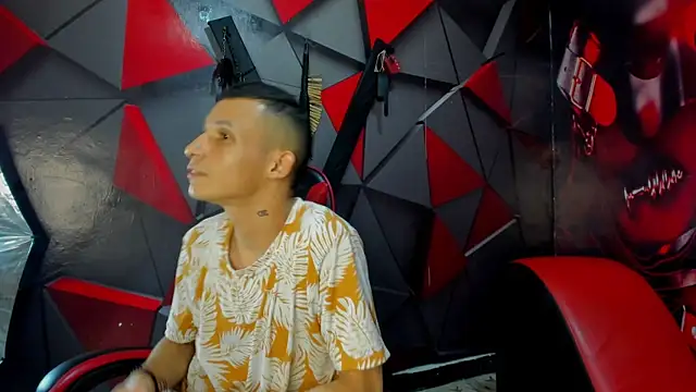 Isak Millan online show from December 2, 12:16 am