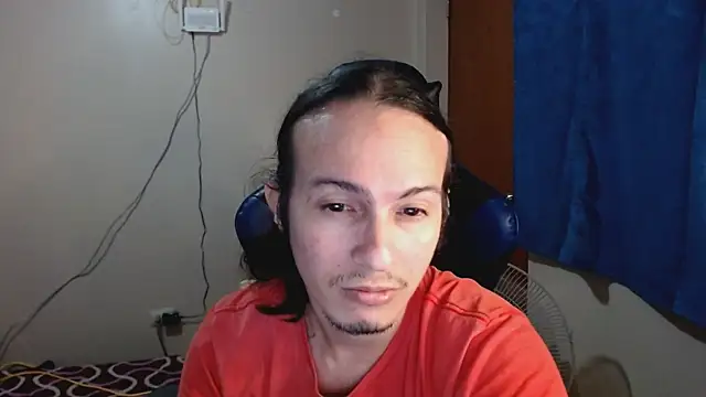 cholitohermoso online show from March 23, 12:47 am