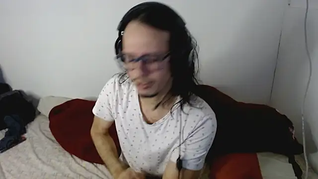 cholitohermoso online show from September 20, 2:40 pm