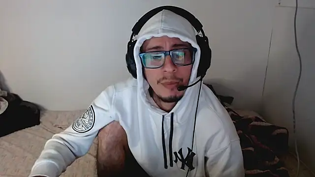 cholitohermoso online show from September 23, 2:20 pm