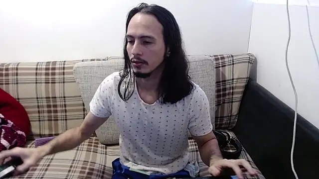 cholitohermoso online show from June 28, 11:33 pm
