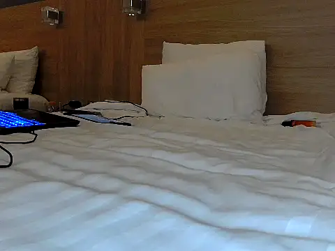 Snapshot of Iscariot19 chatting on October 23, 9:57 pm Iscariot19 online show from October 23, 9:57 pm