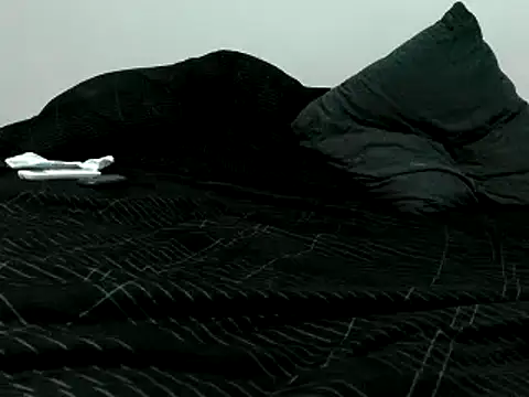 Snapshot of Iscariot19 chatting on October 26, 5:46 am Iscariot19 online show from October 26, 5:46 am