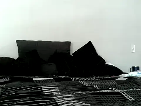 Snapshot of Iscariot19 chatting on November 25, 3:45 pm Iscariot19 online show from November 25, 3:45 pm