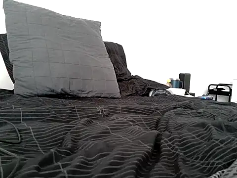 Snapshot of Iscariot19 chatting on November 27, 10:56 pm Iscariot19 online show from November 27, 10:56 pm