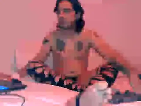 Snapshot of Iscariot19 chatting on December 5, 8:56 am Iscariot19 online show from December 5, 8:56 am