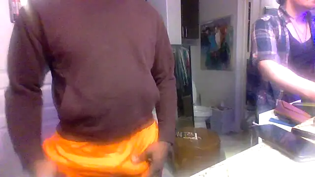 Snapshot of Sk00byJaXxX212 chatting on February 25, 11:44 pm Sk00byJaXxX212 online show from February 25, 11:44 pm