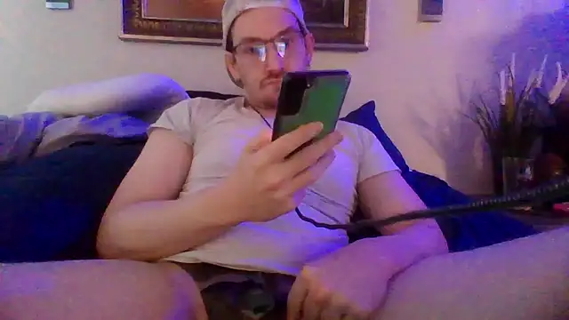 Snapshot of Sk00byJaXxX212 chatting on February 28, 5:37 pm Sk00byJaXxX212 online show from February 28, 5:37 pm