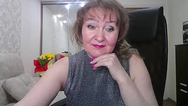 Snapshot of Victoria_secrets_ chatting on March 20, 5:58 pm Victoria secrets online show from March 20, 5:58 pm