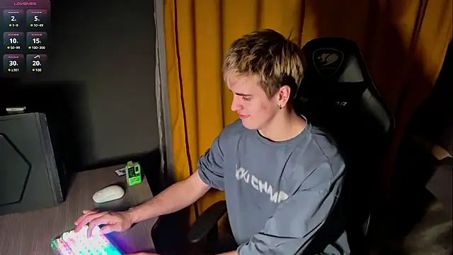 EdwinBlaze online show from February 13, 8:24 pm