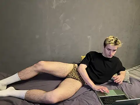 EdwinBlaze online show from February 14, 11:21 am