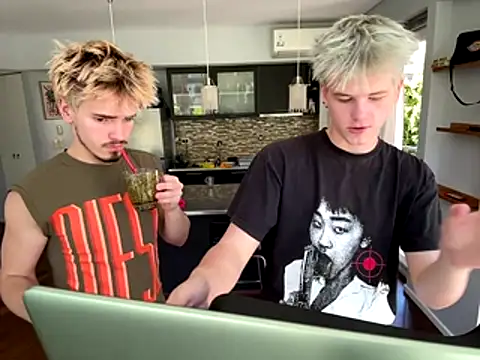 EdwinBlaze online show from November 25, 5:13 pm