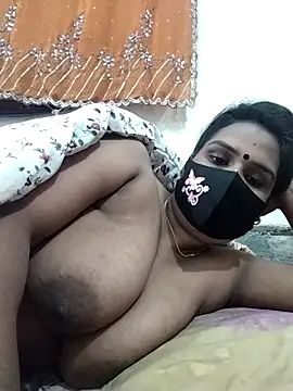 Snapshot of Mitila-3232 chatting on December 2, 1:11 am Mitila-3232 online show from December 2, 1:11 am