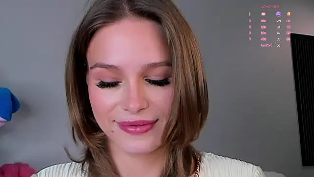 TaiteBayles online show from September 28, 1:44 am