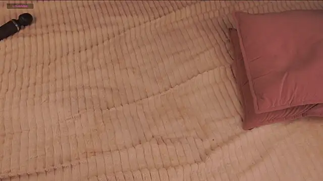 TaiteBayles online show from March 21, 8:19 am