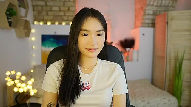 Allyah Sky online show from March 8, 1:39 am