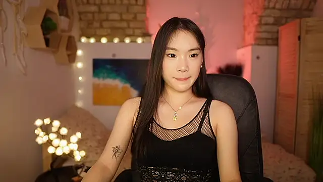 Allyah Sky online show from March 15, 1:30 am