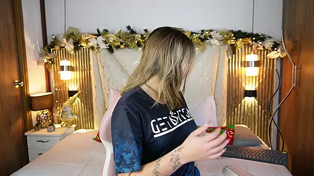 Julieta priv online show from December 22, 2:58 pm