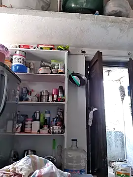 Snapshot of mohi77mohi chatting on February 17, 3:25 am mohi77mohi online show from February 17, 3:25 am