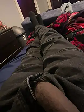 Snapshot of Slimlightrising chatting on February 16, 8:00 pm Slimlightrising online show from February 16, 8:00 pm