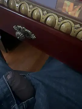 Snapshot of Slimlightrising chatting on February 19, 4:22 pm Slimlightrising online show from February 19, 4:22 pm